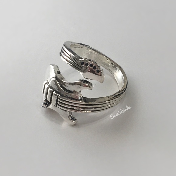 New Minimalist Guitar Bypass Ring - Aged Vintage Vibe - Wrap Guitar Ring Music - Picture 6 of 10